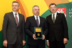 Algirdas Butkevičius (oikealla), Jonas Liubertas, Robertas Dargis